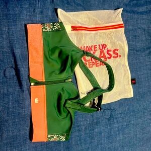 Sheftit flex sports bra with wash bag size luxe